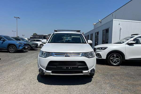 2014 Mitsubishi Outlander ES ZJ