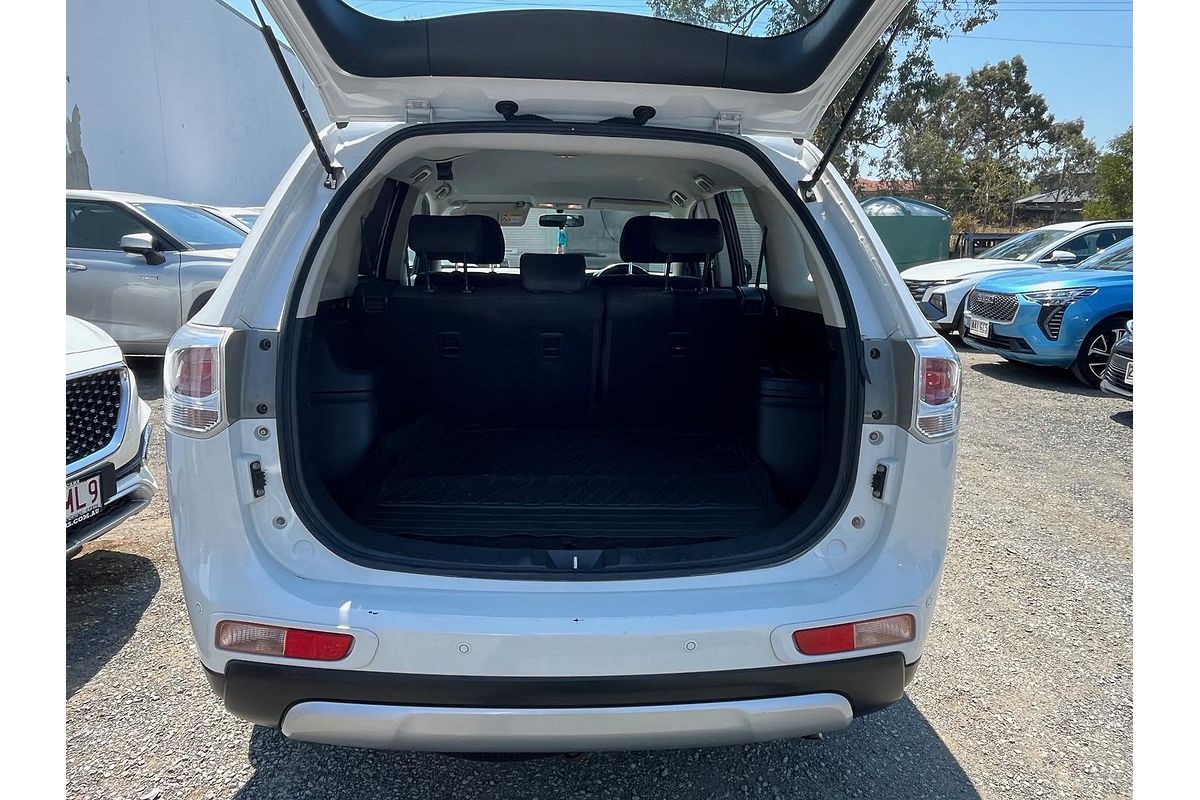 2014 Mitsubishi Outlander ES ZJ