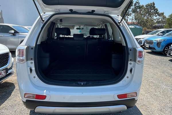 2014 Mitsubishi Outlander ES ZJ