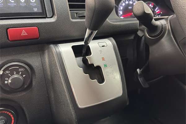 2019 Toyota Hiace Long DX GL-Package 4WD