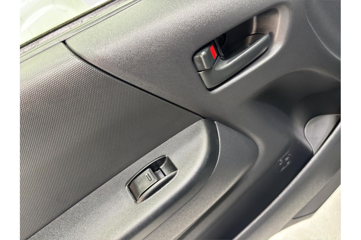 2019 Toyota Hiace Long DX GL-Package 4WD