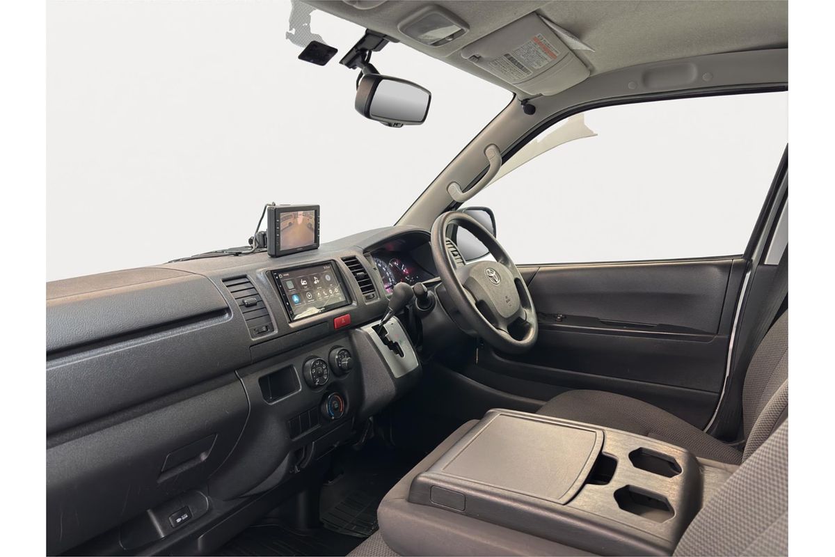 2019 Toyota Hiace Long DX GL-Package 4WD