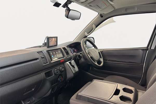 2019 Toyota Hiace Long DX GL-Package 4WD