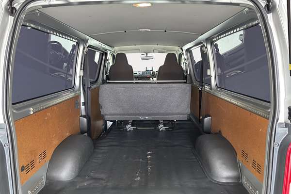 2019 Toyota Hiace Long DX GL-Package 4WD