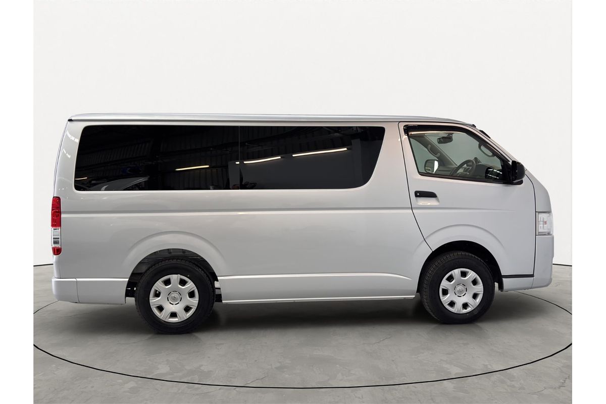 2019 Toyota Hiace Long DX GL-Package 4WD