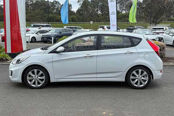 2019 Hyundai Accent Sport RB6