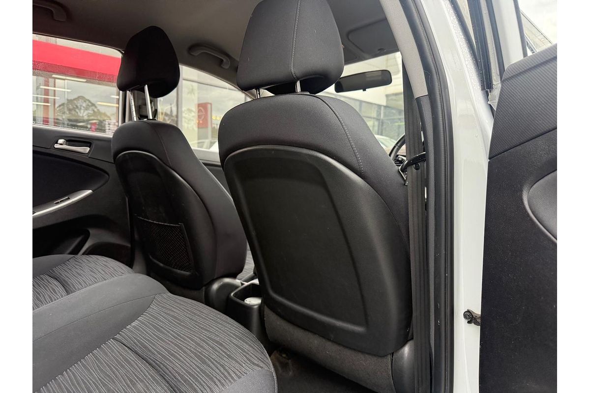 2019 Hyundai Accent Sport RB6