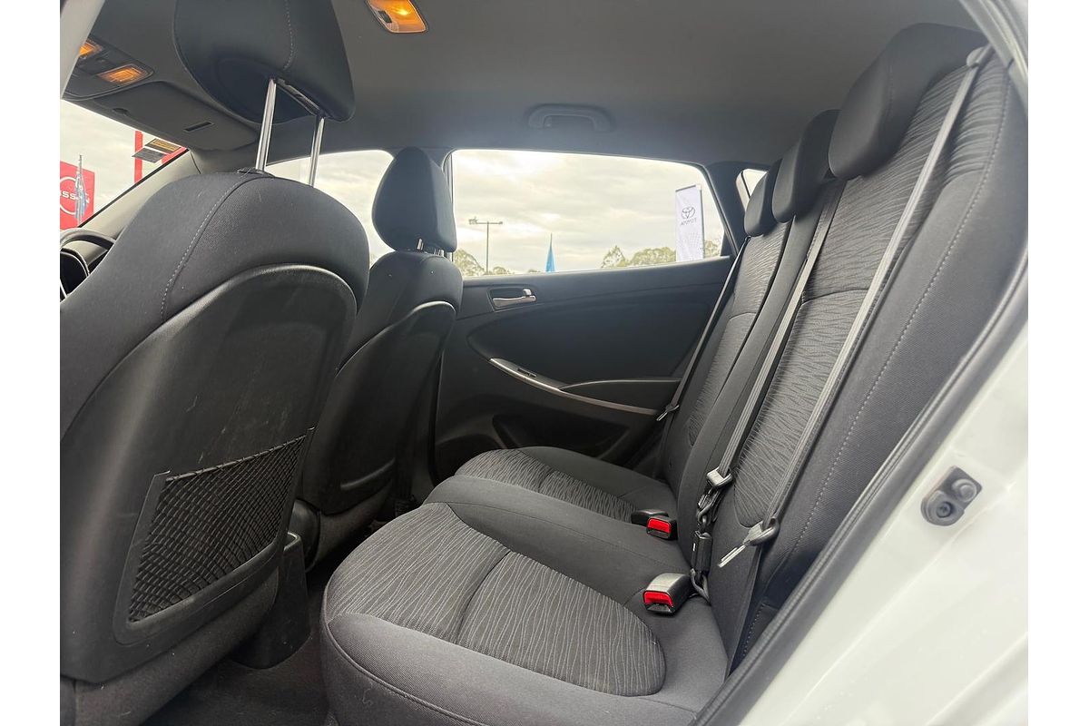 2019 Hyundai Accent Sport RB6
