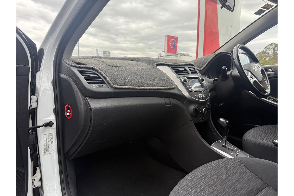 2019 Hyundai Accent Sport RB6