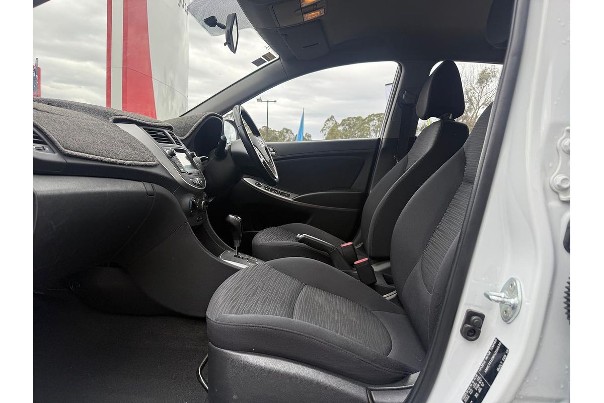 2019 Hyundai Accent Sport RB6