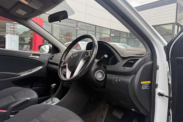 2019 Hyundai Accent Sport RB6