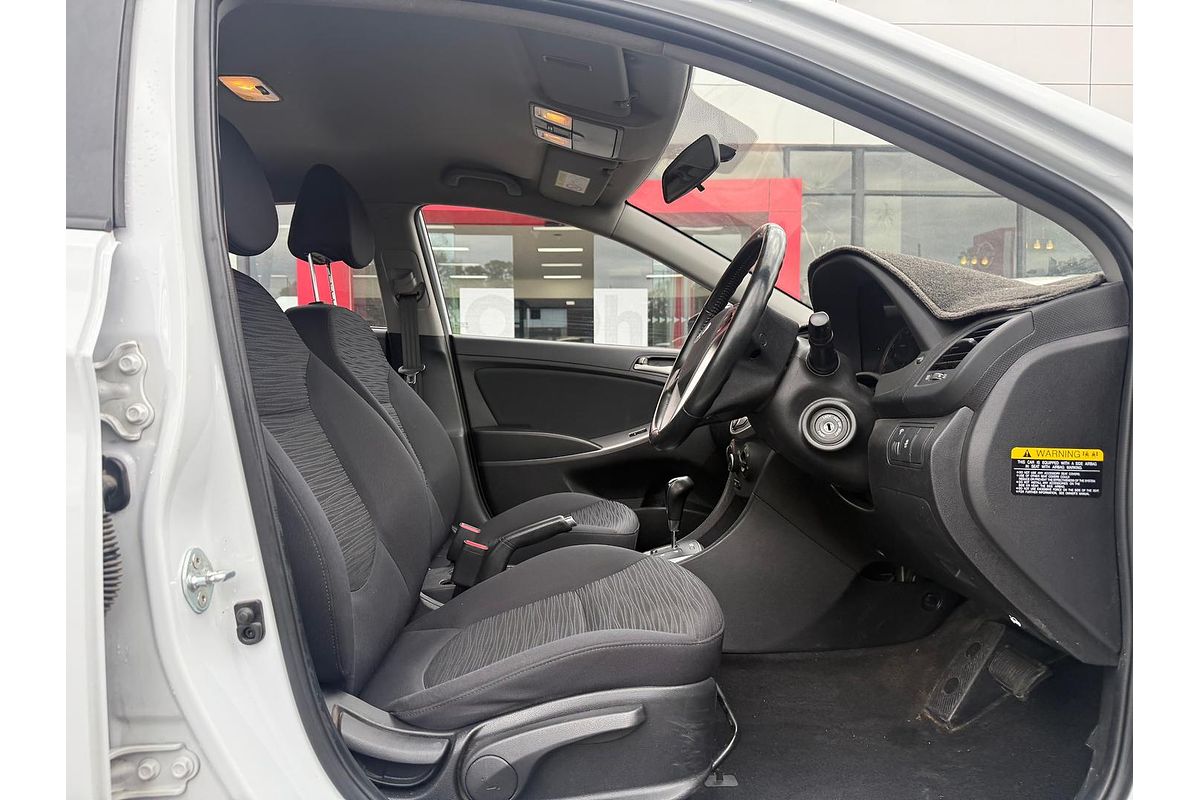 2019 Hyundai Accent Sport RB6