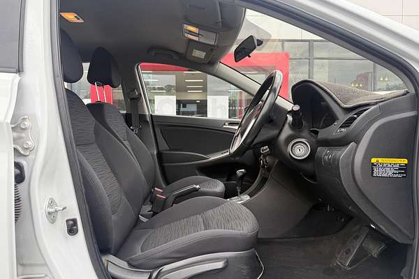 2019 Hyundai Accent Sport RB6