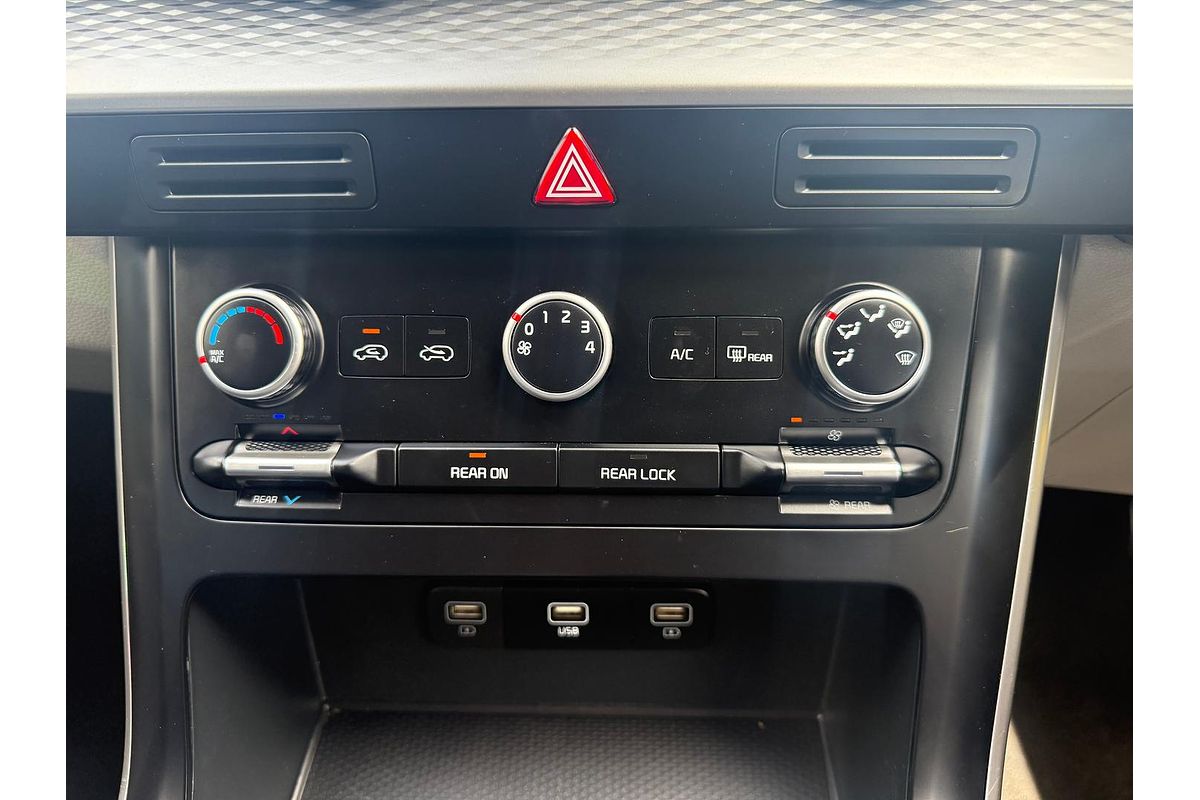 2023 Kia Carnival S KA4