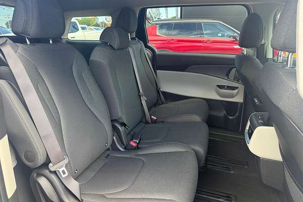 2023 Kia Carnival S KA4