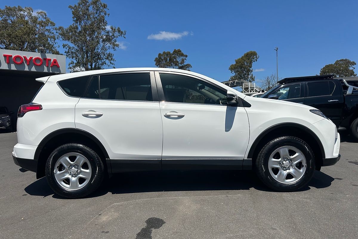 2018 Toyota RAV4 GX ZSA42R
