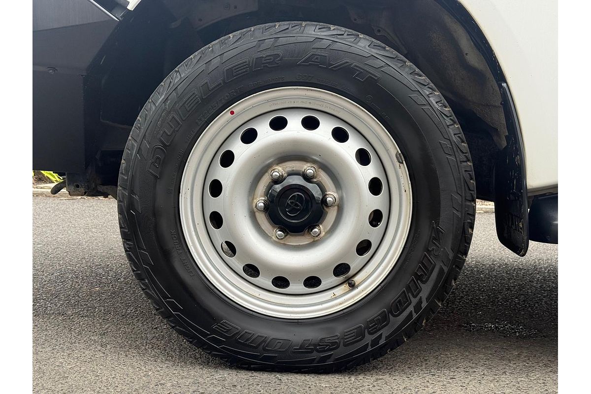 2017 Toyota Hilux SR GUN126R 4X4