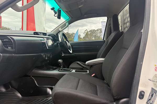 2017 Toyota Hilux SR GUN126R 4X4