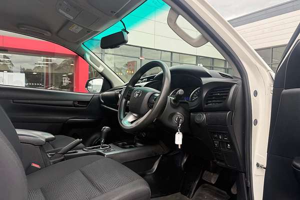 2017 Toyota Hilux SR GUN126R 4X4
