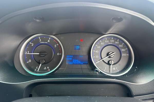 2017 Toyota Hilux SR GUN126R 4X4