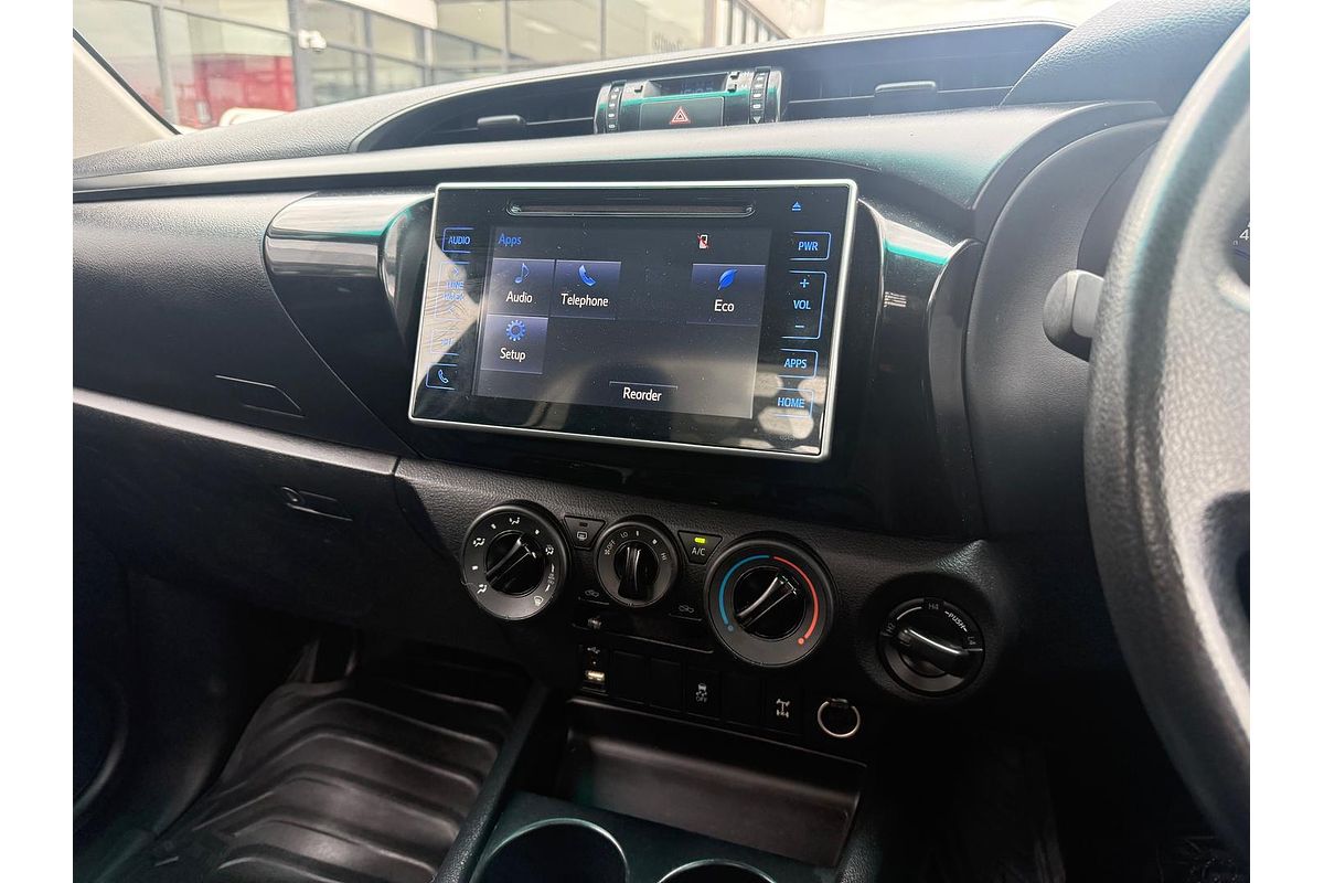 2017 Toyota Hilux SR GUN126R 4X4
