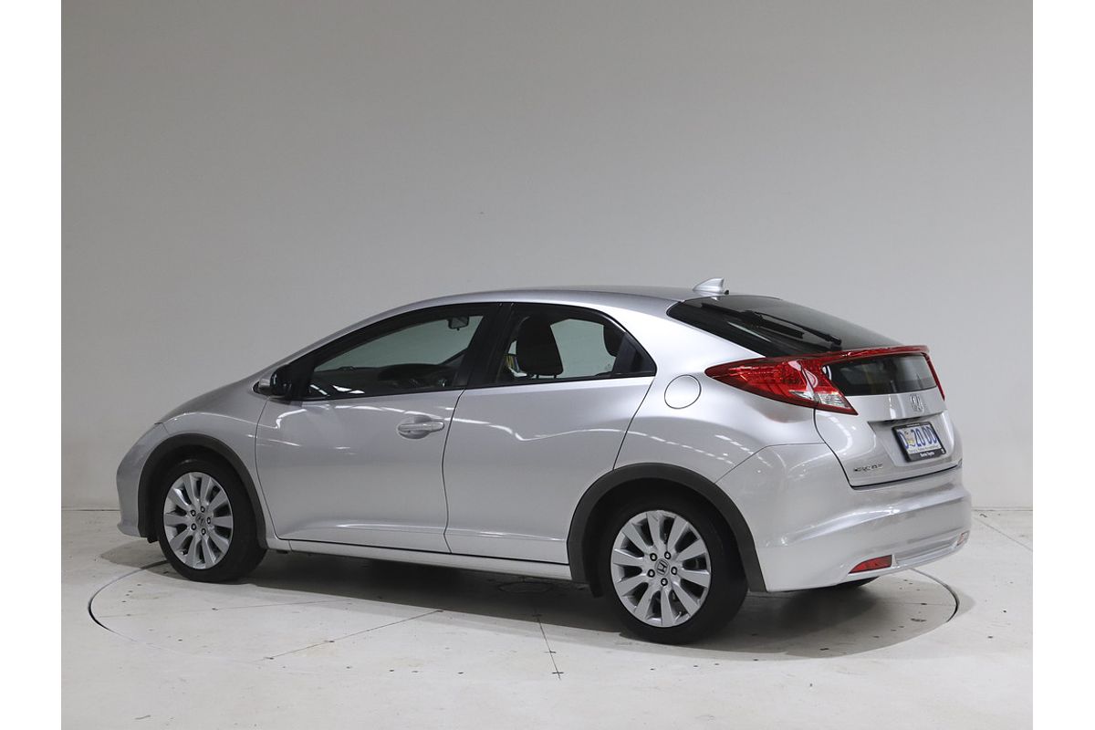 2013 Honda CIVIC VTi 5 SP AUTOMATIC 4D SEDAN 4CYL