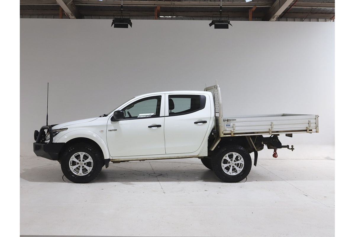 2017 MITSUBISHI TRITON GLX (4x4) MAN DUAL C/CHAS DT4 DIESEL