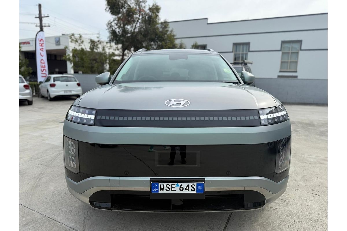 2025 Hyundai IONIQ 9 Calligraphy ME.V1