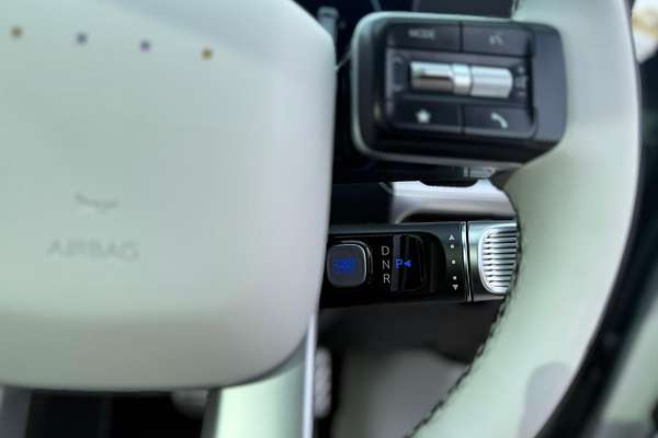 2025 Hyundai IONIQ 9 Calligraphy ME.V1