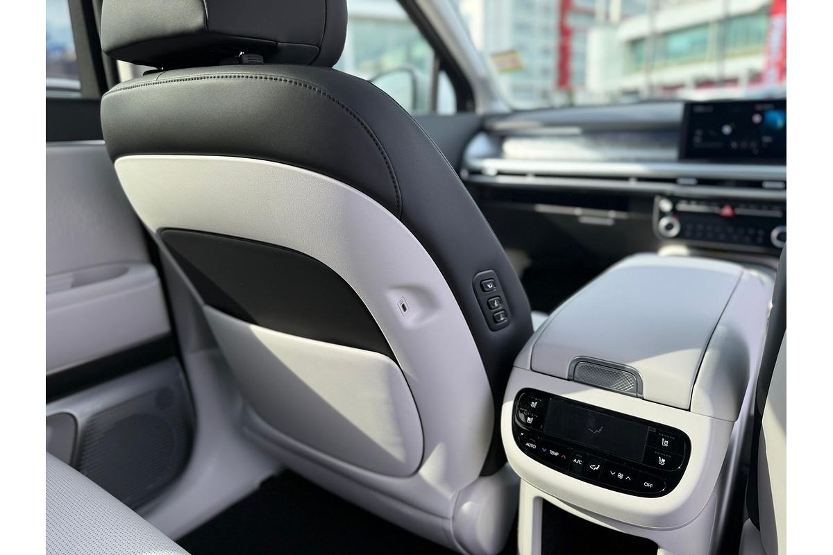 2025 Hyundai IONIQ 9 Calligraphy ME.V1