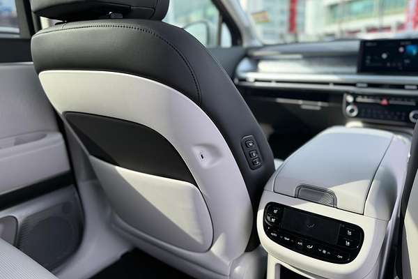 2025 Hyundai IONIQ 9 Calligraphy ME.V1