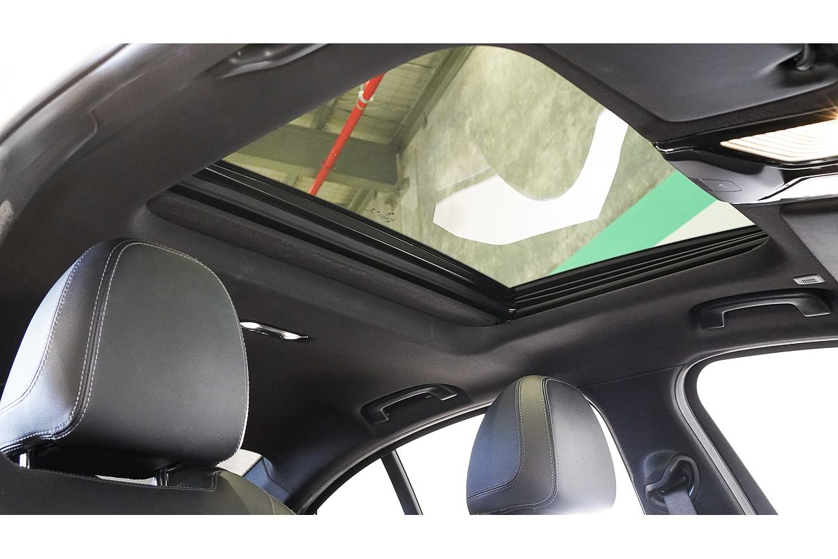 2019 BMW 3 Series 330i M Sport G20
