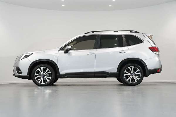 2022 Subaru Forester 2.5i Premium S5