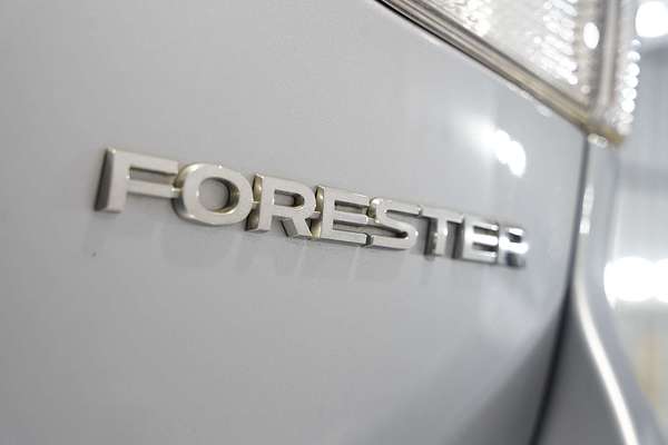 2022 Subaru Forester 2.5i Premium S5