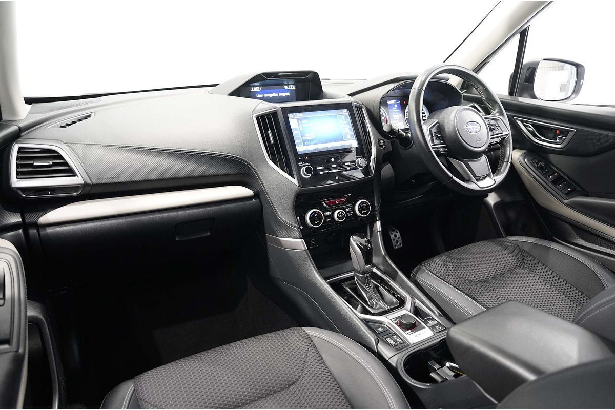 2022 Subaru Forester 2.5i Premium S5
