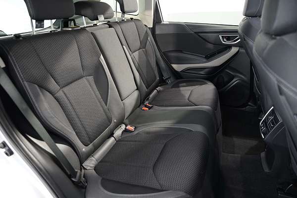 2022 Subaru Forester 2.5i Premium S5