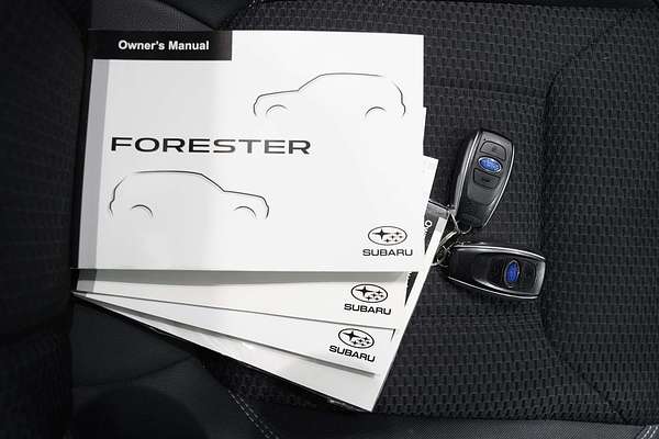 2022 Subaru Forester 2.5i Premium S5