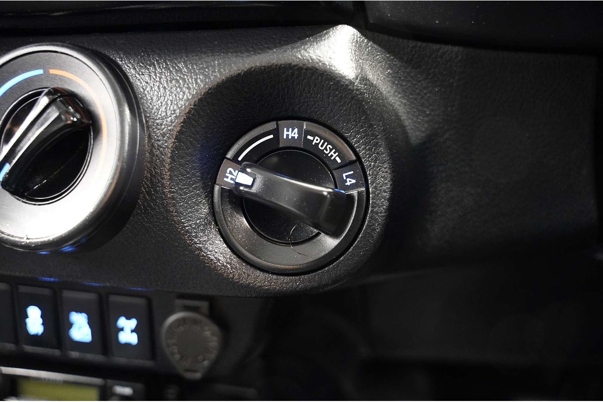 2019 Toyota Hilux SR GUN126R 4X4