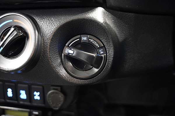 2019 Toyota Hilux SR GUN126R 4X4