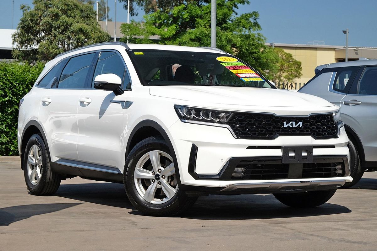 2023 Kia Sorento S MQ4