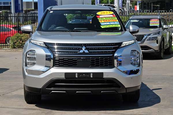 2023 Mitsubishi Outlander ES ZM