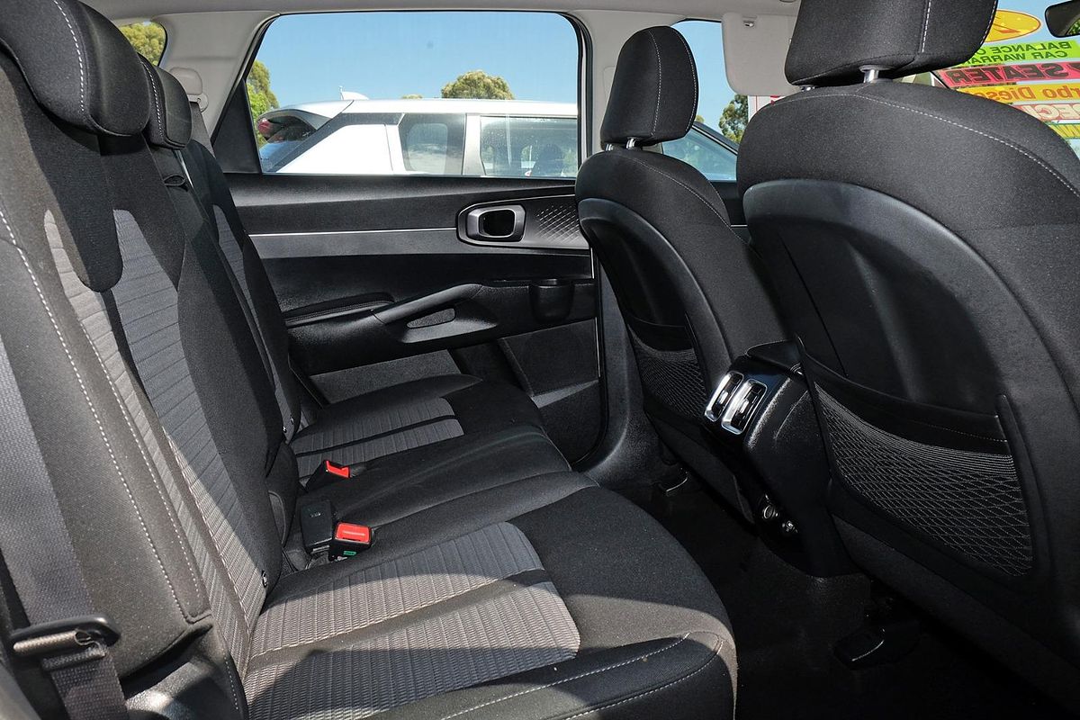 2023 Kia Sorento S MQ4