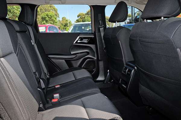 2023 Mitsubishi Outlander ES ZM