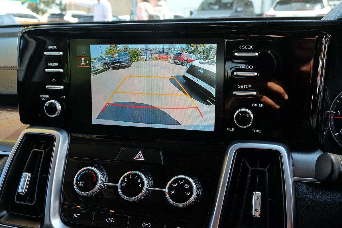 2023 Kia Sorento S MQ4