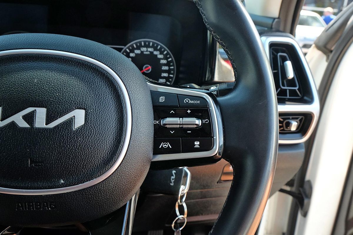 2023 Kia Sorento S MQ4