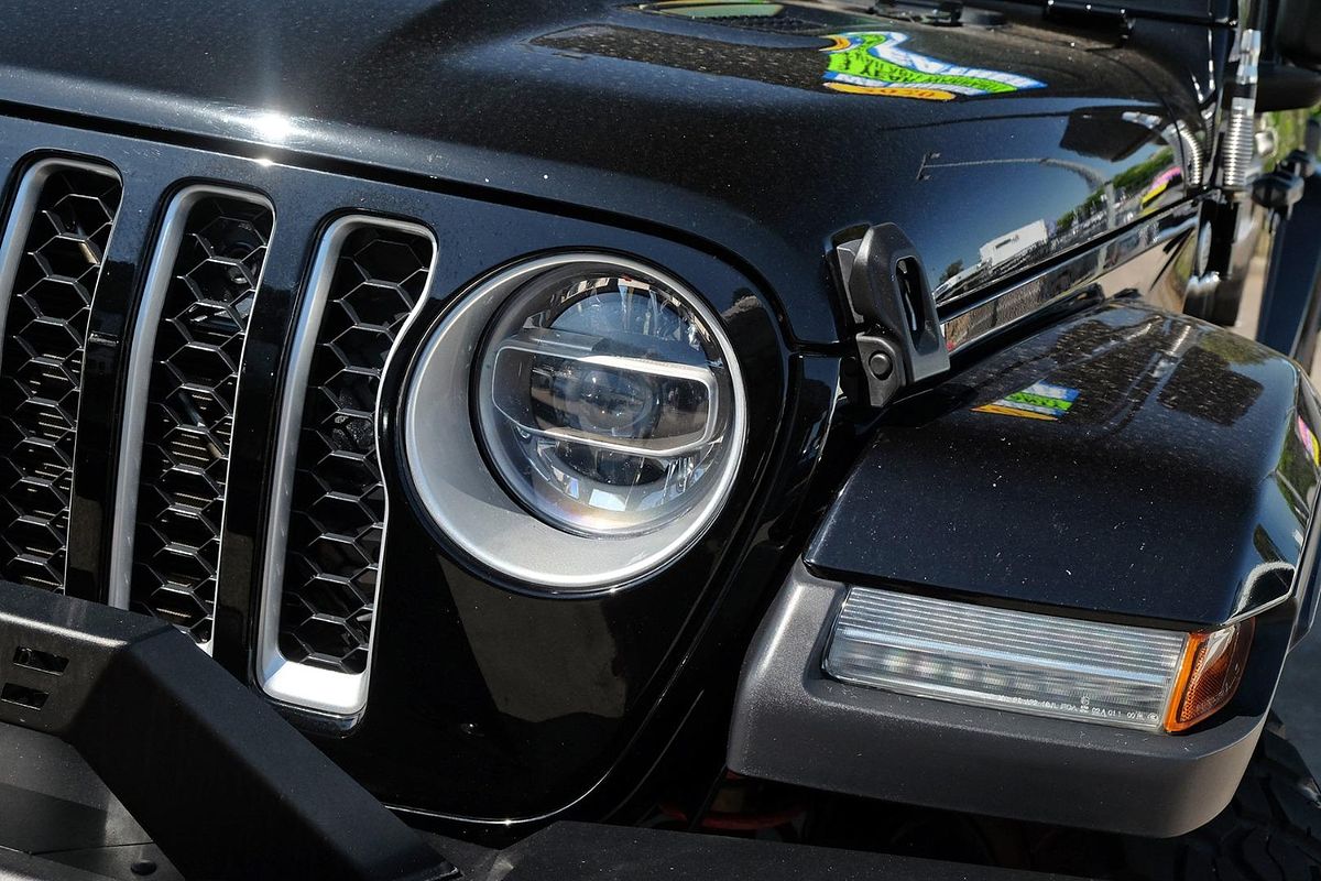 2021 Jeep Gladiator Overland JT All Wheel Drive