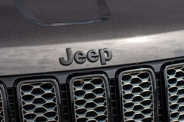 2020 Jeep Grand Cherokee Night Eagle WK