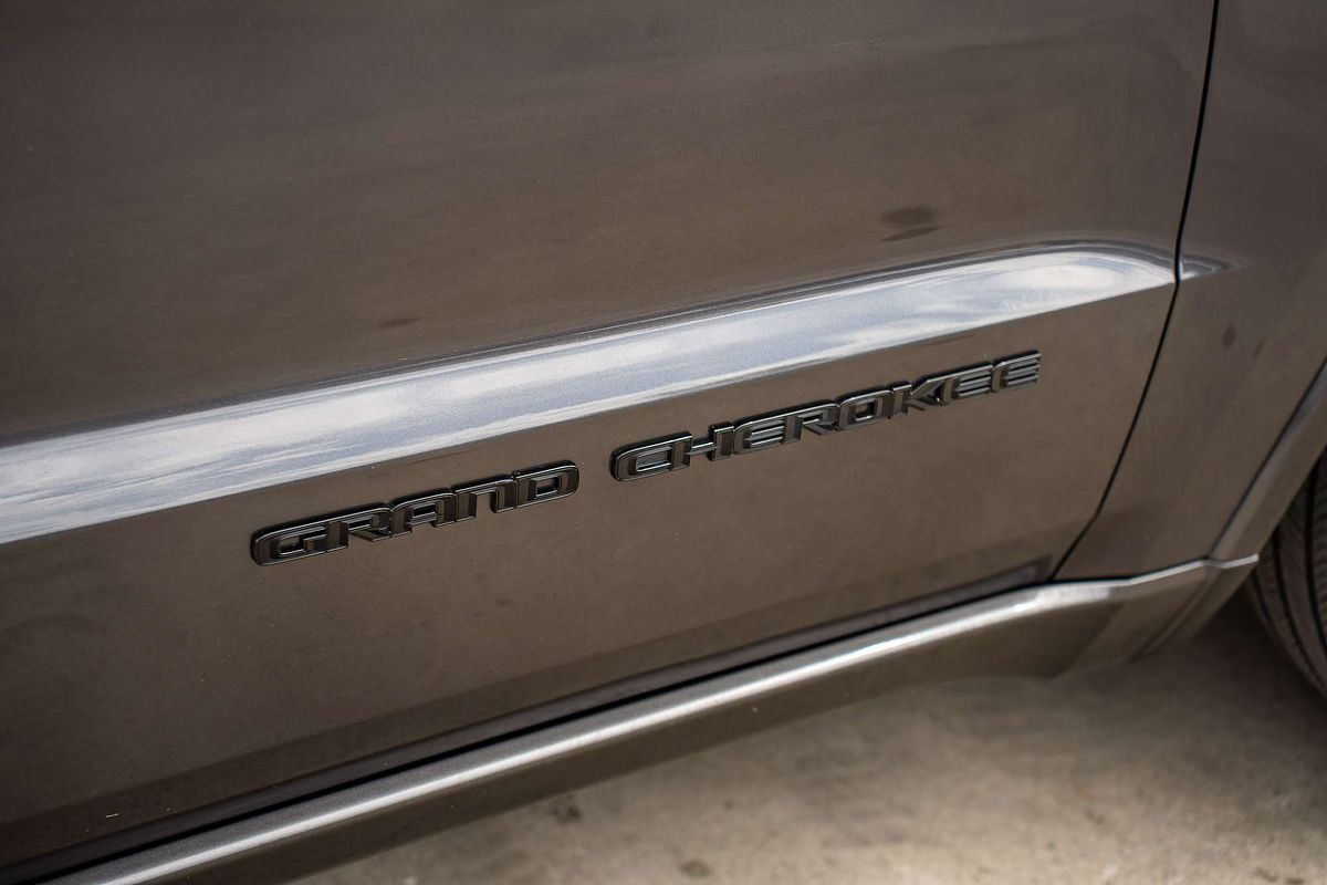 2020 Jeep Grand Cherokee Night Eagle WK