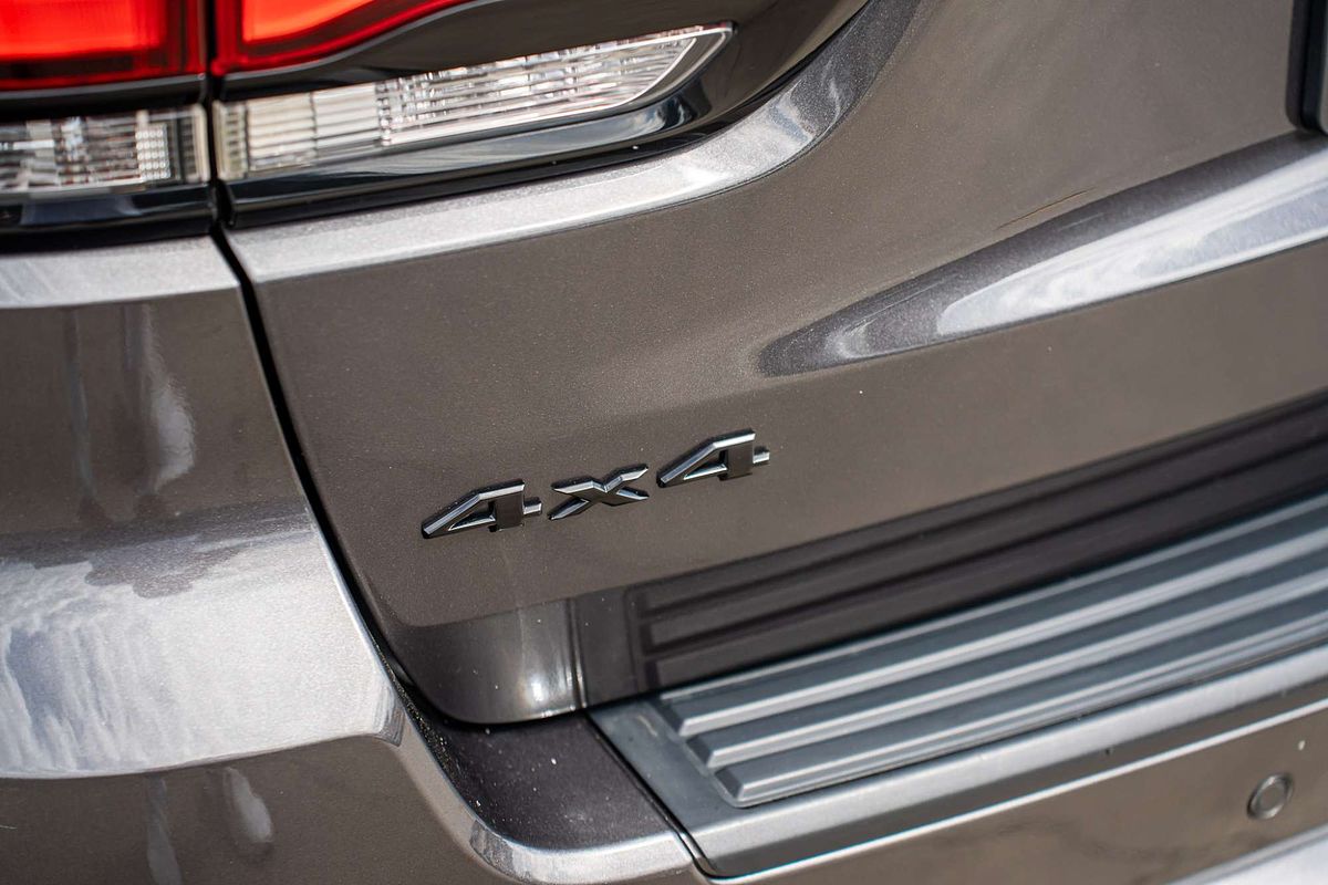 2020 Jeep Grand Cherokee Night Eagle WK