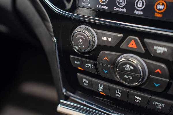 2020 Jeep Grand Cherokee Night Eagle WK